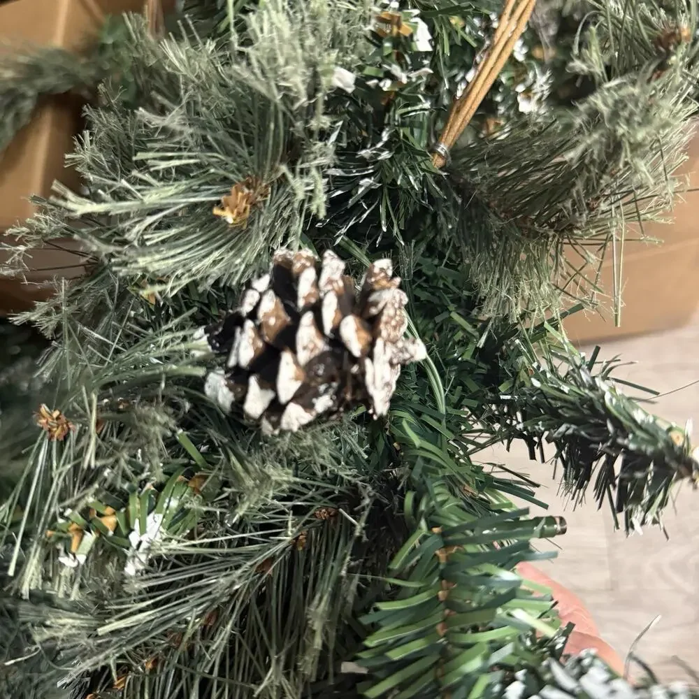 Pre-lit 9’ Foot Christmas Garland Holiday Decor Lights Pinecone Twig Snow Mantel